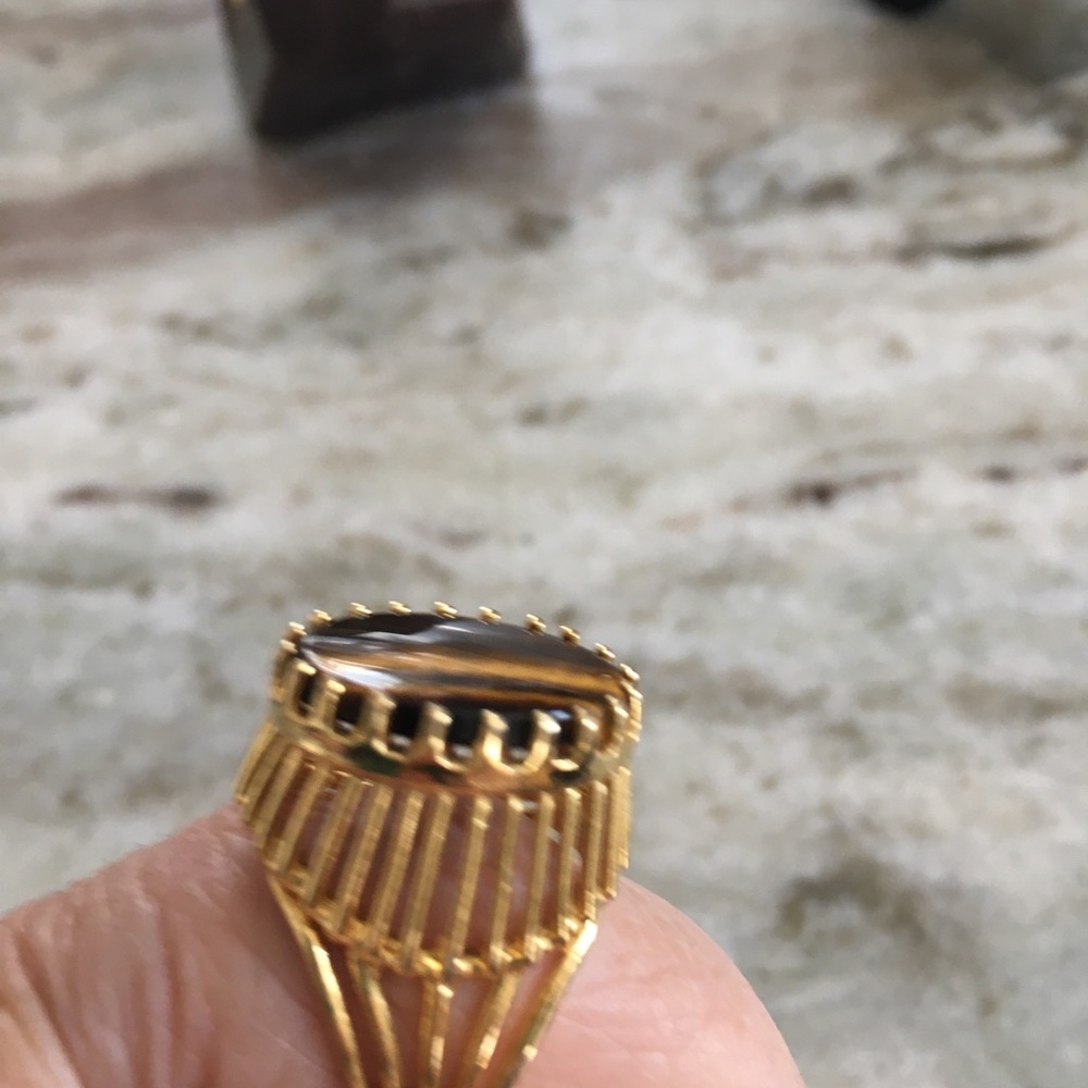 Gold filled Tiger Eye Ring - Picture 3 of 4